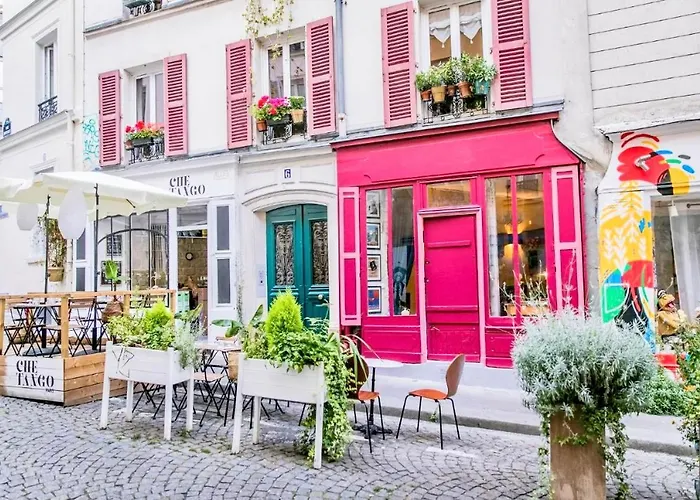 Amelie Poulain Studio In Heart Of Montmartre Paris